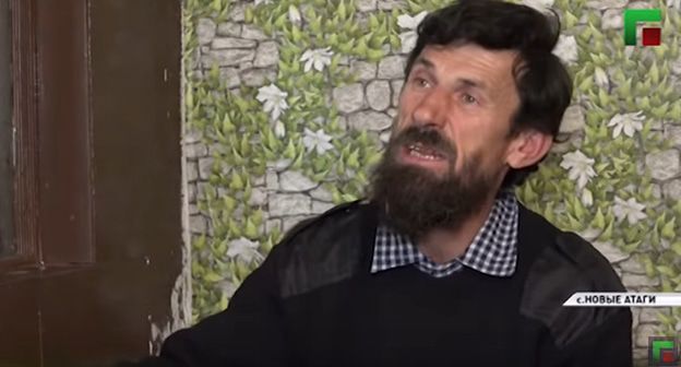 Многодетный отец Асланбек Юсупов. Стоп-кадр канала YouTube "ЧГТРК "Грозный" https://www.youtube.com/watch?v=qI0p6rcWOo0&feature=youtu.be
