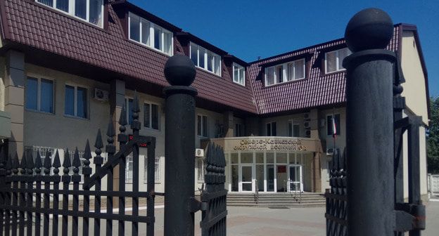 Вход в Северо-Кавказский окружной военный суд. Фото Константина Волгина для "Кавказского узла"