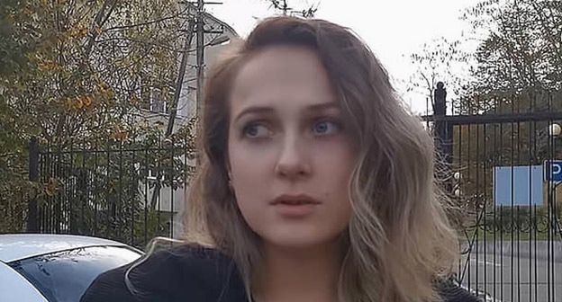 Юлия Фрелих. Кадр видео YouTube-канала "Сочинская коммуна" https://www.youtube.com/watch?v=TJV73_QAj7M