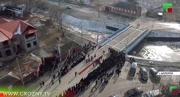 Новый мост в селе Аллерой. Кадр видео ЧГТРК "Грозный" https://www.youtube.com/watch?v=GzcMnQJ2zls