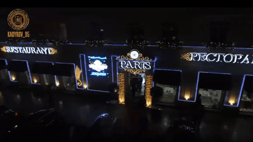 Скриншот видео открытия ресторана "Париж" в Грозном 30 декабря 2019 года, https://vk.com/wall279938622_460321