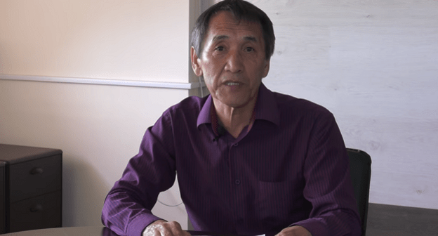  Валерий Бадмаев. Кадр видеообращения, опубликованного на YouTube https://www.youtube.com/watch?v=zkTXM5kuFtY
