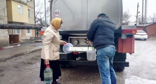 Подвоз воды в Кизляре. Фото Расула Магомедова для "Кавказского узла"