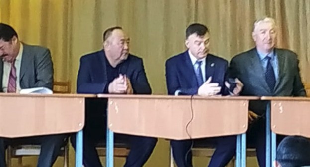  Президиум схода жителей села Новокрестьяновское 20 января 2020.  Фото Изидина Бигишиева для "Кавказского узла"