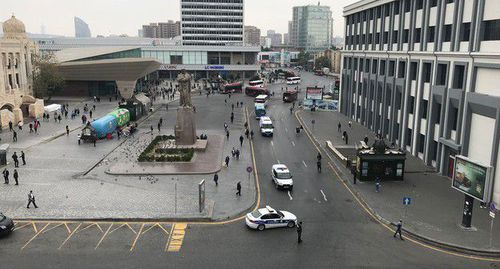 Площадь перед метро "28 мая" в Баку. Фото Фаика Меджида для "Кавказского узла"