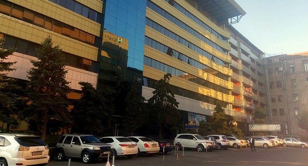 Бизнес-центр "Эребуни плаза". Фото Preacher lad https://commons.wikimedia.org/