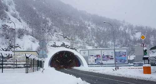 Южный портал Рокского тоннеля. 27 декабря 2018 года. Фото со страницы МЧС Южной Осетии в Facebook. https://www.facebook.com/mhsryo/photos/pcb.315647665753682/315647615753687/?type=3&theater