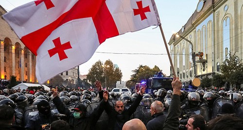 Акция протеста в Тбилиси. Ноябрь 2019 г. Фото: REUTERS/Irakli Gedenidze