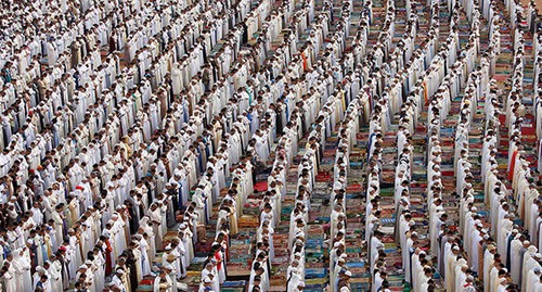 Верующие во время молитвы. Мекка. Саудовская Аравия. Фото: REUTERS/Youssef Boudlal