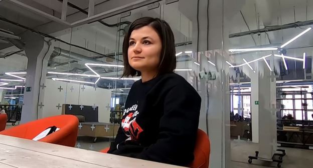 Залина Маршенкулова. Стоп-кадр видео. https://www.youtube.com/watch?v=zAsMqrUEDaI