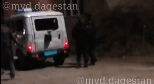 Кадр видео, автор которого принес публичные извинения после задержания в Дагестане. https://www.instagram.com/p/B9KrJmVK93H/