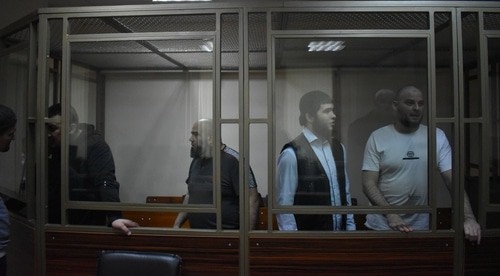 Ильсур Имангазиев, Увейс Ниматулаев, Хасан Китиев и Георгий Юсупов (слева направо) в зале суда. Фото Константина Волгина для "Кавказского узла"