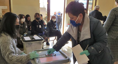 На избирательном участке в Нагорном Карабахе. 31 марта 2020 г. Фото Алвард Григорян для "Кавказского узла"