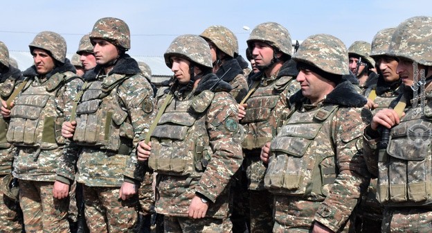 Солдаты Армии обороны Нагорного Карабаха. Фото: http://www.mil.am/hy/news/7677