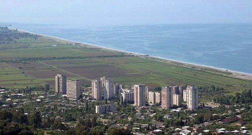 Вид на Новую Гагру. Абхазия. Фото: VascoPlanet Abkhazia photography https://ru.wikipedia.org/