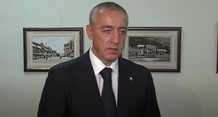 Лев Травнев. стопкадр видео канала КАВКАЗ СЕГОДНЯ, https://www.youtube.com/watch?time_continue=8&v=QJosoZaMHC0&feature=emb_logo