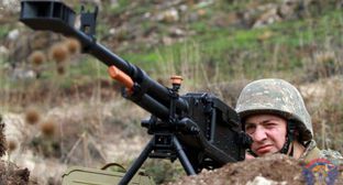 Военнослужащий Армии обороны. Фото пресс-службы Минобороны Нагорного Карабаха, http://www.nkrmil.am/news/view/2617 Военнослужащий Армии обороны. Фото пресс-службы Минобороны Нагорного Карабаха, http://www.nkrmil.am/news/view/2617
