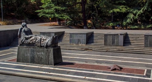Памятник Неизвестному солдату, Тбилиси. Фото: https://ru.wikipedia.org/wiki/Памятники_неизвестному_солдату