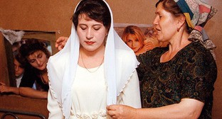 Востоковеды указали на психологический эффект возобновления свадеб в Чечне