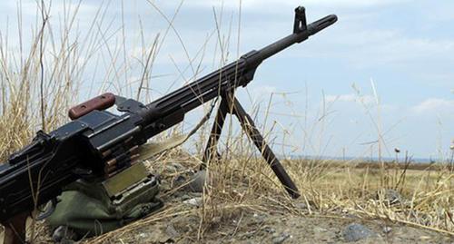 Боевое оружие на позиции армии НКР. Фото Алвард Григорян для "Кавказского узла"