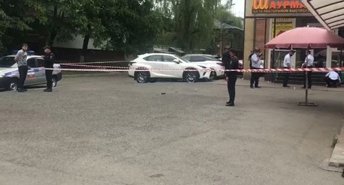 Перестрелка на улице во Владикавказе. Фото: https://region15.ru/vo-vladikavkaze-proizoshla-perestrelka-3/