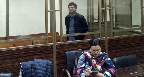 Руслан Кашешов и его защитник Виктория Кононова в зале суда. Фото Валерия Люгаева для "Кавказского узла"