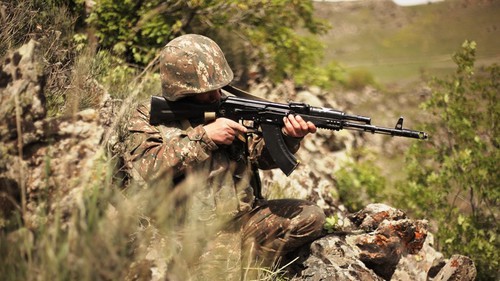 Армянский солдат. Фото пресс-службы Минобороны Армении http://www.mil.am