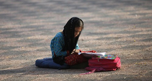Мусульманская девочка. Фото: REUTERS/Faisal Mahmood