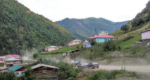 Село Тлядал в Цунтинском районе Дагестана. Фото: Руслан Абдурахманов http://www.odnoselchane.ru