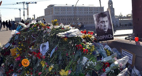 Место гибели Б. Немцова через 15 дней после трагического события. Фото Светланы Кравченко для "Кавкасзкого узла".
