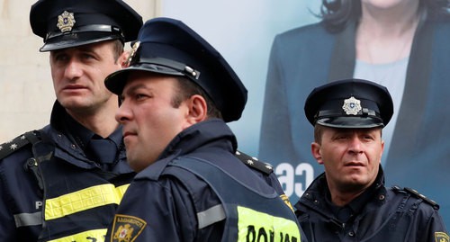 Сотрудники полиции в Грузии. Фото REUTERS 
DAVID MDZINARISHVILI