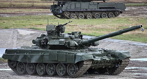 Танк Т-90. Фото Vitaly V. Kuzmin