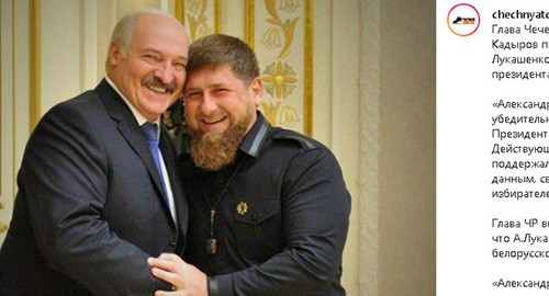 Александр Лукашенко (слева) и Рамзан Кадыров. Скриншот видео https://www.instagram.com/p/CDtKjGop-XU/