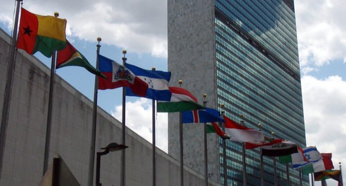 Здание ООН в Нью-Йорке. Фото Силье Бергум Кинстен https://commons.wikimedia.org/wiki/Category:Headquarters_of_the_United_Nations#/media/File:FN_i_New_York.jpg