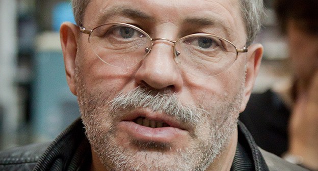 Михаил Леонтьев. Фото: Dmitry Rozhkov 
 https://ru.wikipedia.org/