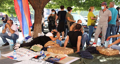 Участники голодовки в Ереване. Фото Тиграна Петросяна для "Кавказского узла".