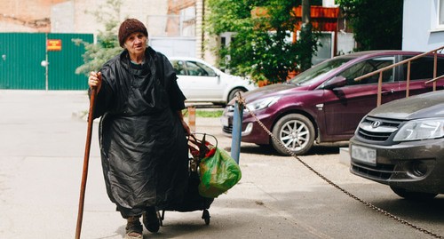 Пожилая женщина. © Фото Дениса Яковлева, Юга.ру