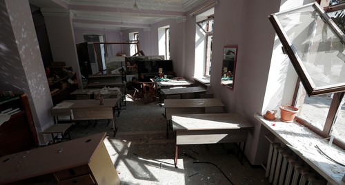 Разрушенная  художественная школа  в городе Мартуни после обстрела 14 октября 2020 года. Фото: REUTERS/Stringer