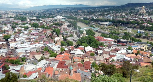 Тбилиси, столица Грузии. Фото: Armineaghayan https://ru.wikipedia.org/wiki/Грузия