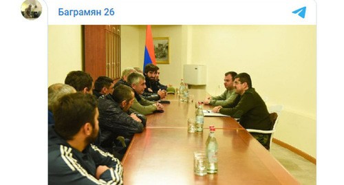 Добровольцы-армяне из Абхазии уже в Карабахе. Их принял президент Араик Арутюнян. Скриншот ://t.me/bagramyan26/22854