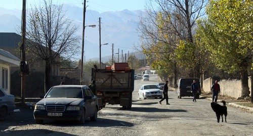 Последние жители Карвачара выезжают из города. 16 ноября 2020 г. Фото Армине Мартиросян для "Кавказского узла"
