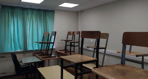 Пустой школьный класс. Фото Нины Тумановой для "Кавказского узла"