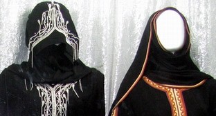 Покрыть голову, но не лицо: женский дресс-код в Чечне