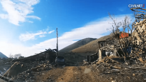 Село Хцаберд (азербайджанское название - Чайлаккала). Конец ноября 2020 года. Стоп-кадр видео https://www.facebook.com/CivilNet.TV/videos/1783518675130602