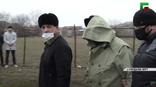 Обряд примирения кровников в Чечне. 19 декабря 2020 года. Стоп-кадр видео https://youtu.be/zZaJhDEhTrM