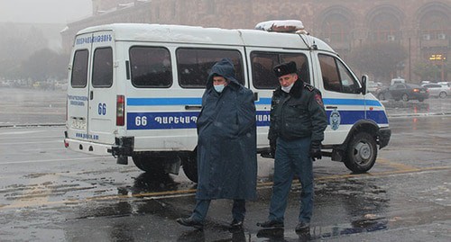 Сотрудники полиции. Ереван, 23 декабря 2020 г. Фото Тиграна Петросяна для "Кавказского узла"