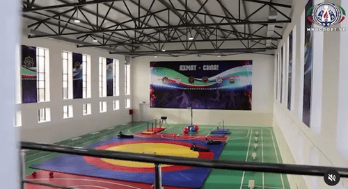 Спортивный комплекс в Бачи-Юрте, названный в честь сына Рамзана Кадырова. Фото: скриншот видео со страницы minsport_chr в Instagram https://www.instagram.com/p/CJOjoFMqFF0/