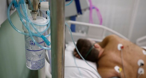 Пациент в больничной палате. Фото: REUTERS/Maxim Shemetov