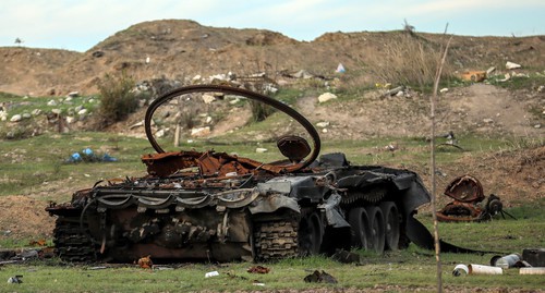 Сгоревший танк. Нагорный Карабаха, 18 декабря 2020 г. Фото Азиза Каримова для "Кавказского узла"