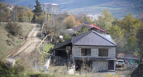 Дом в Гадруте. Фото Азиза Каримова для "Кавказского узла"